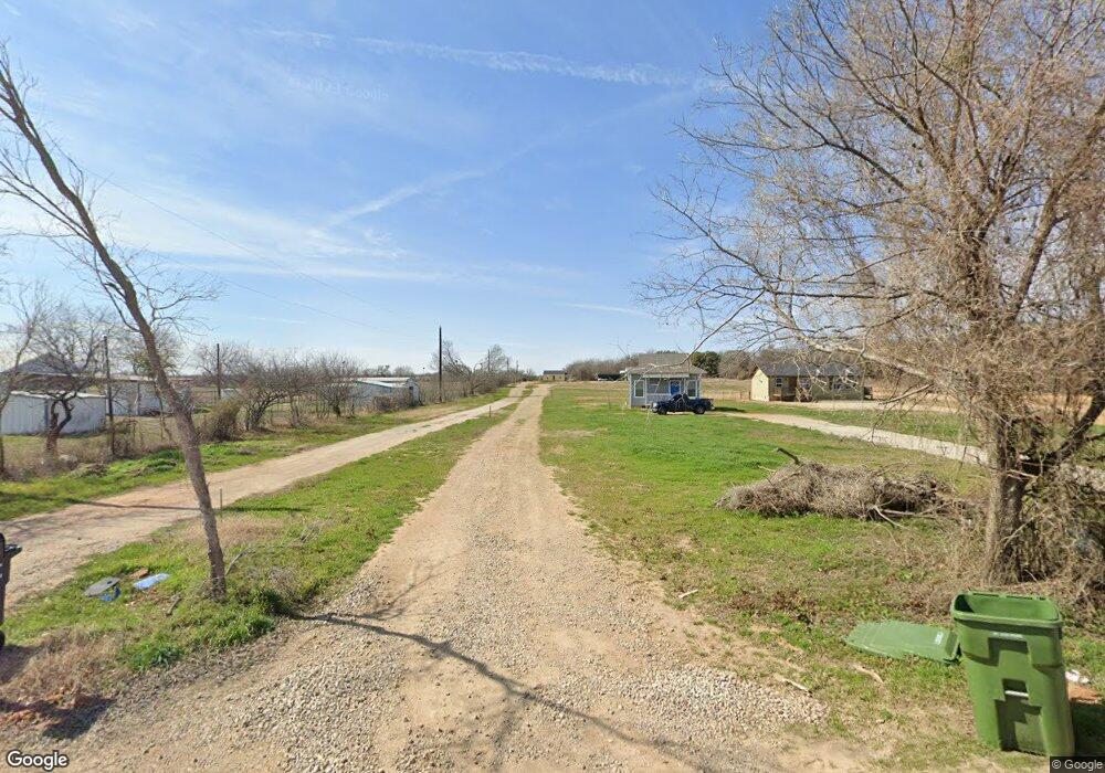 915 Lynch Bend Rd, Springtown, TX 76082 - photo 1