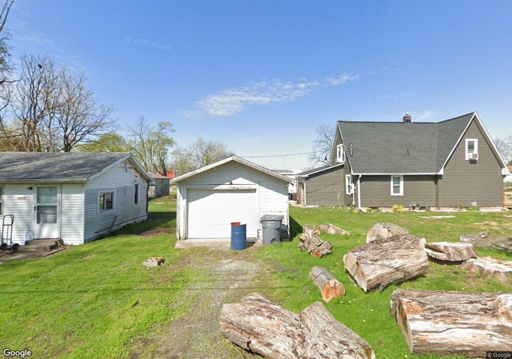 2315 1/2 W 15th St, Anderson, IN 46016 - photo 1