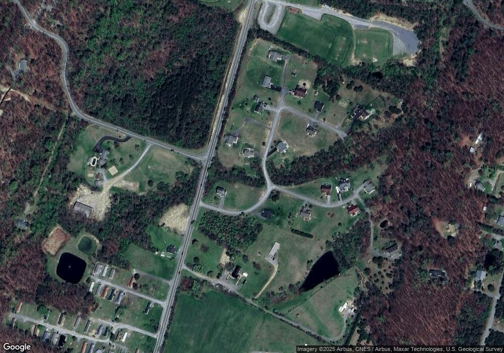 19 Mickey Mantle Ct, Berkeley Springs, WV 25411 - photo 1