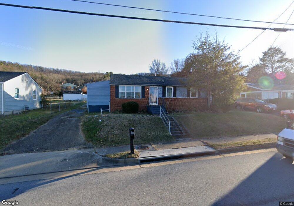 1018 S Delphine Ave, Waynesboro, VA 22980 - photo 1