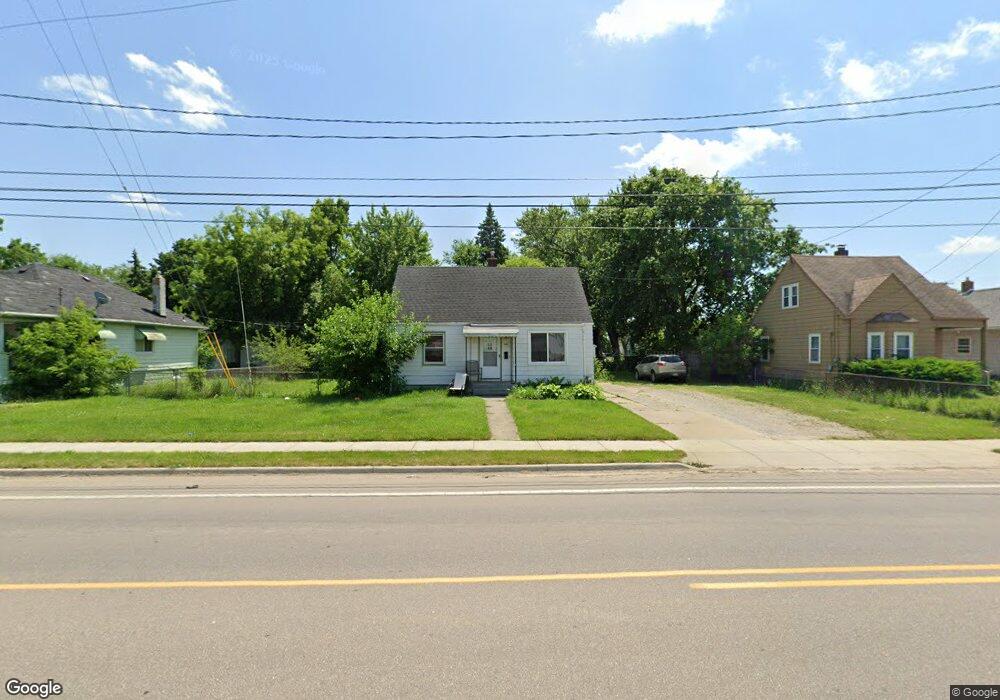 941 W Atherton Rd, Flint, MI 48507 - photo 1