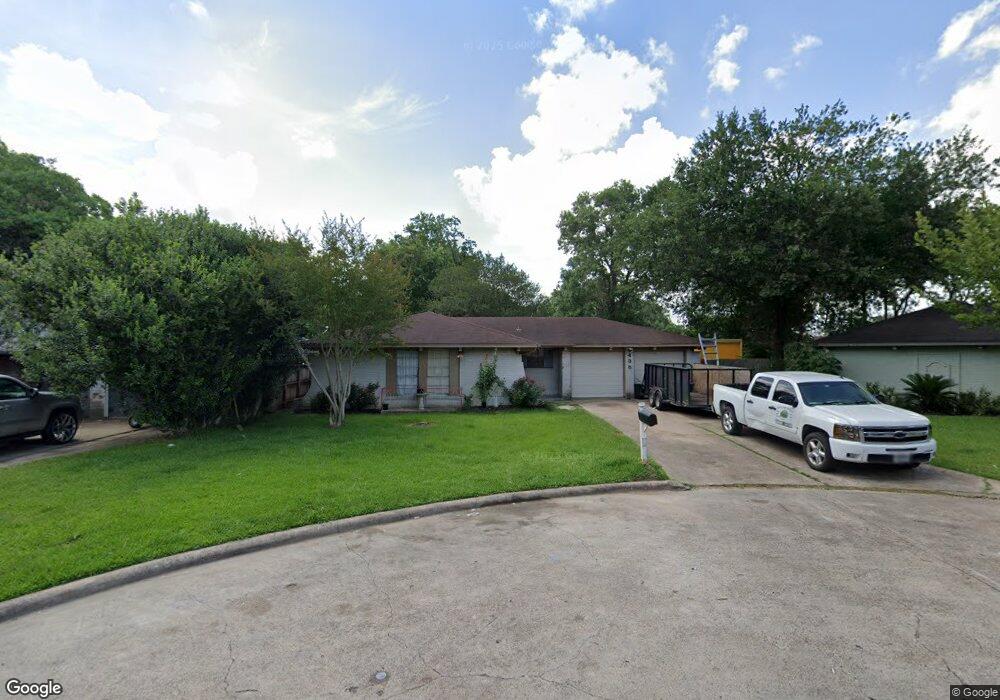 6435 Maple Hill Dr, Houston, TX 77088 - photo 1