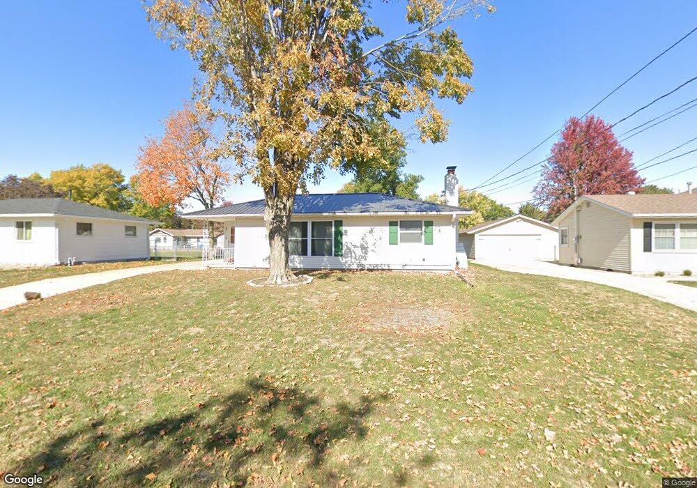 2006 N 2nd Ave E, Newton, IA 50208 - photo 1