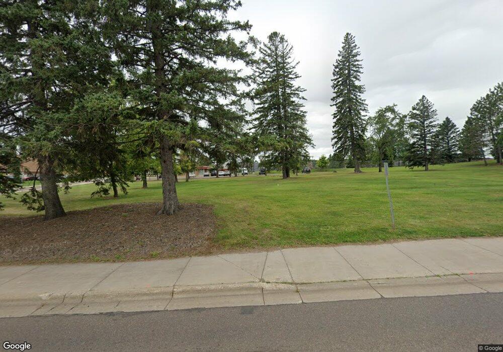 907 Woodland Ave, Duluth, MN 55812 - photo 1