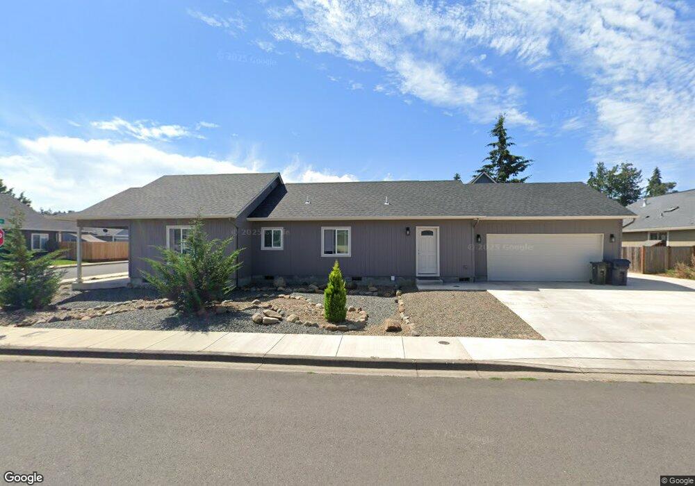 305 Camrin Loop, Creswell, OR 97426 - photo 1