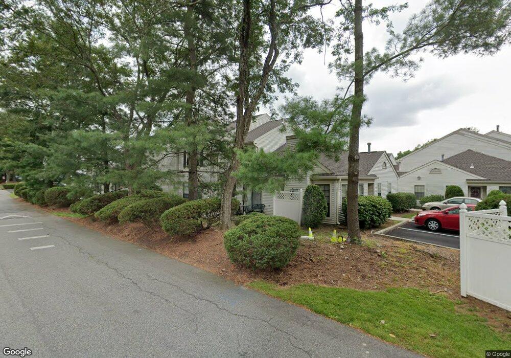 71 Fromm Ct, Mahwah, NJ 07430 - photo 1