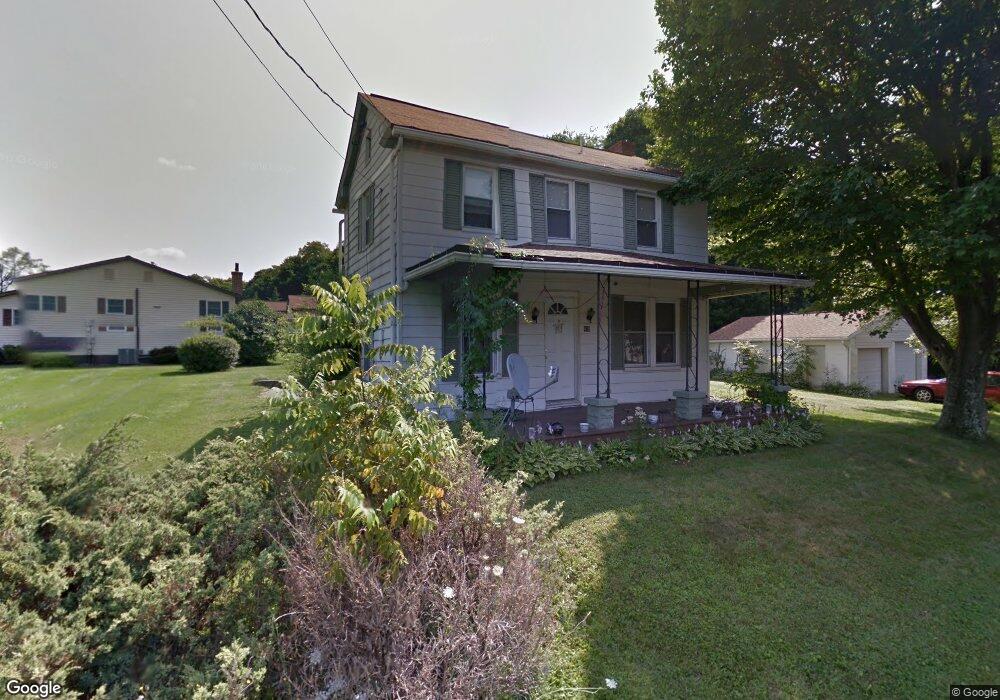 410 Fox Ln, Harrisburg, PA 17112 - photo 1