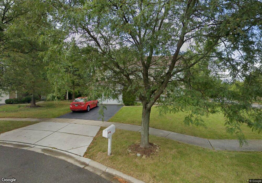 1001 York Cir, Carpentersville, IL 60110 - photo 1