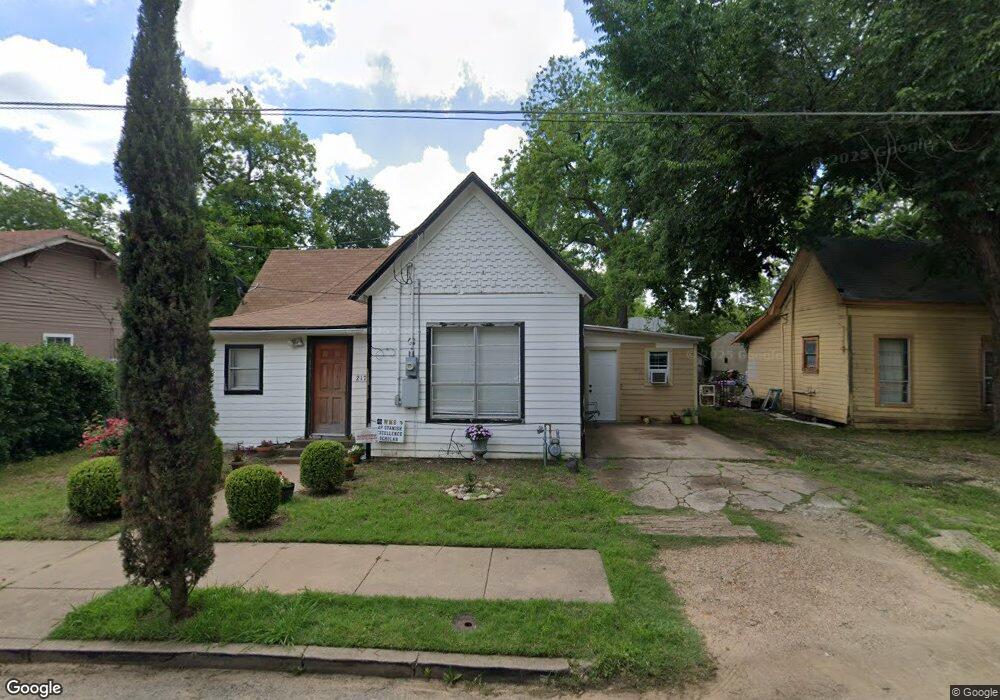 217 W Brown St, Cleburne, TX 76033 - photo 1