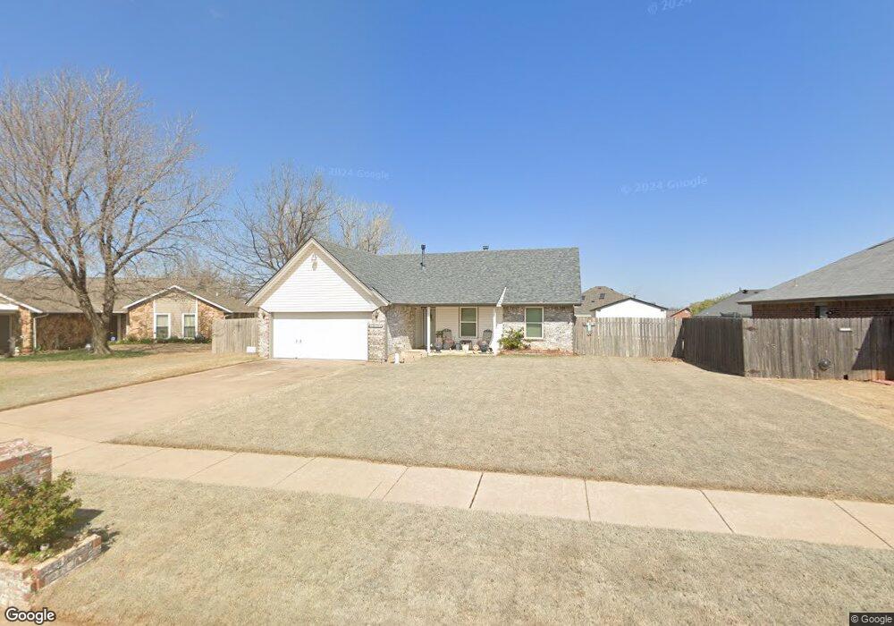301 NE 16th St, Moore, OK 73160 - photo 1