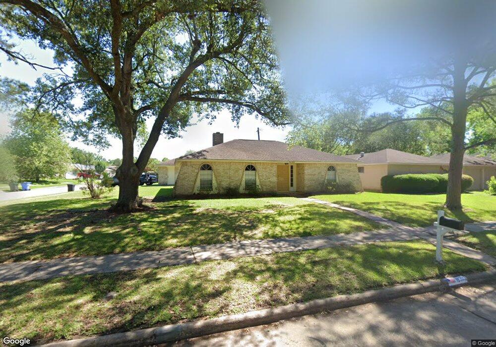 16303 Tibet Rd, Friendswood, TX 77546 - photo 1