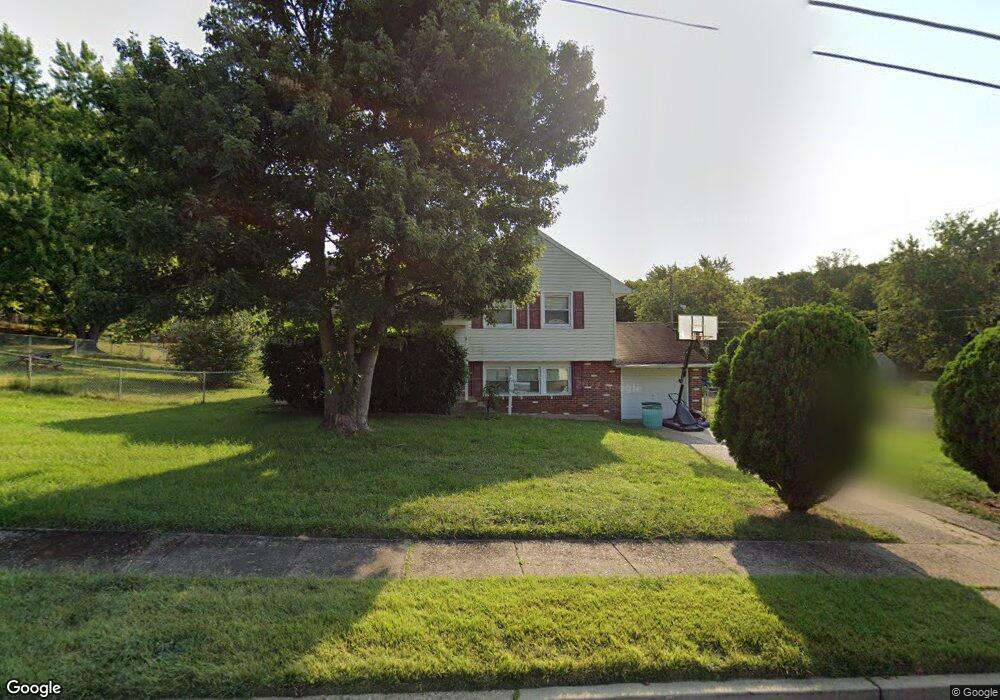 201 Chatham Dr, Lindenwold, NJ 08021 - photo 1