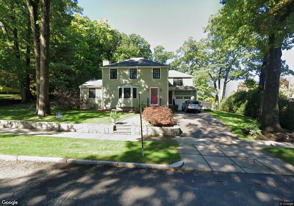 105 Windermere Rd, Auburndale, MA 02466 - photo 1