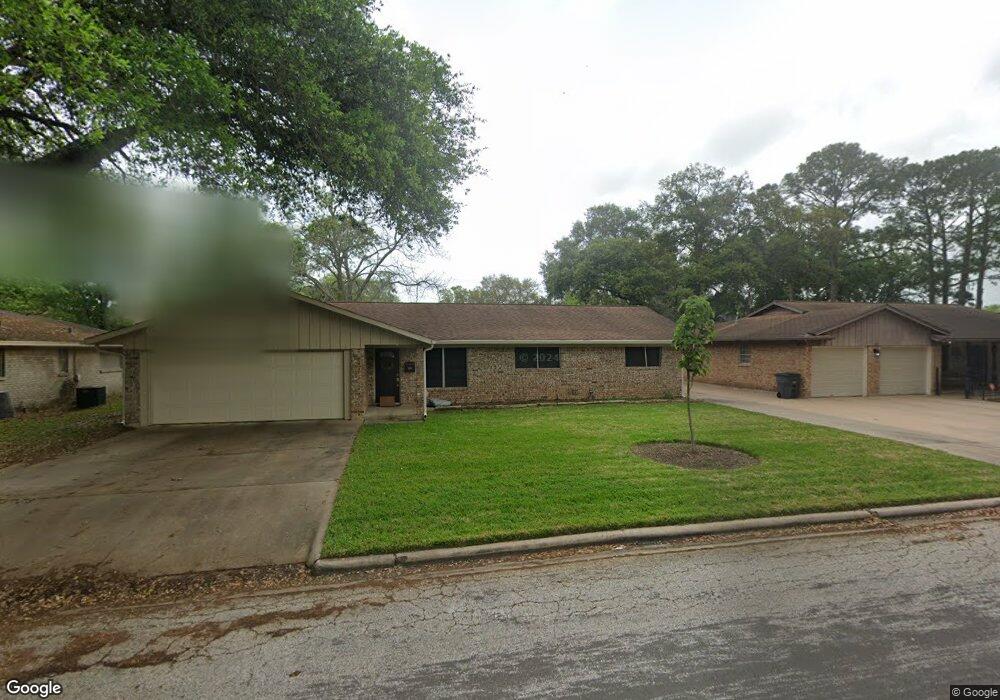 2825 Encino Ave, Bay City, TX 77414 - photo 1