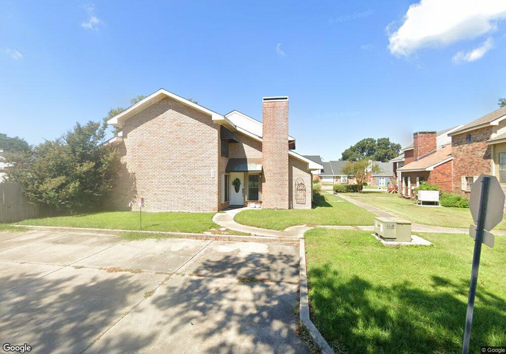 219 S French Quarter Dr, Houma, LA 70364 - photo 1