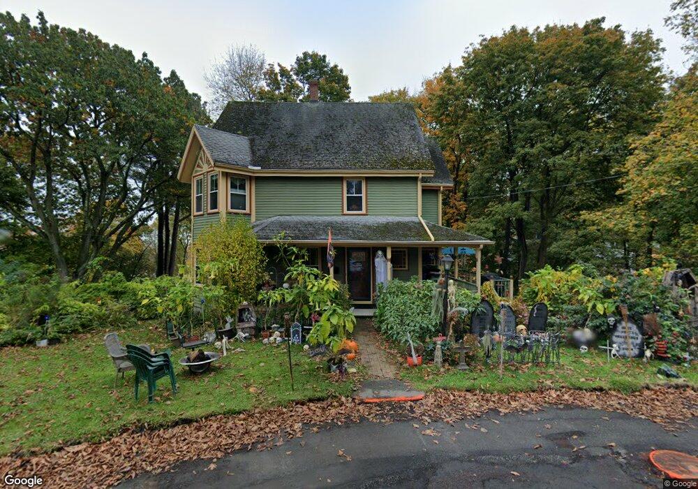 6 Curve St, Wakefield, MA 01880 - photo 1