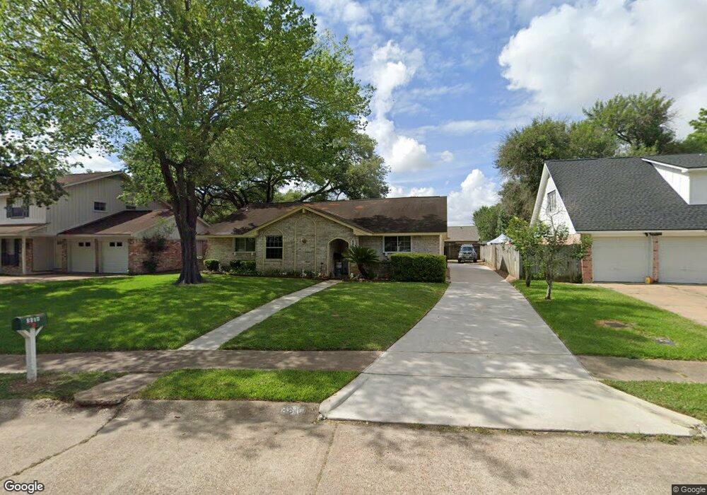 8810 Landwood Dr, Houston, TX 77040 - photo 1