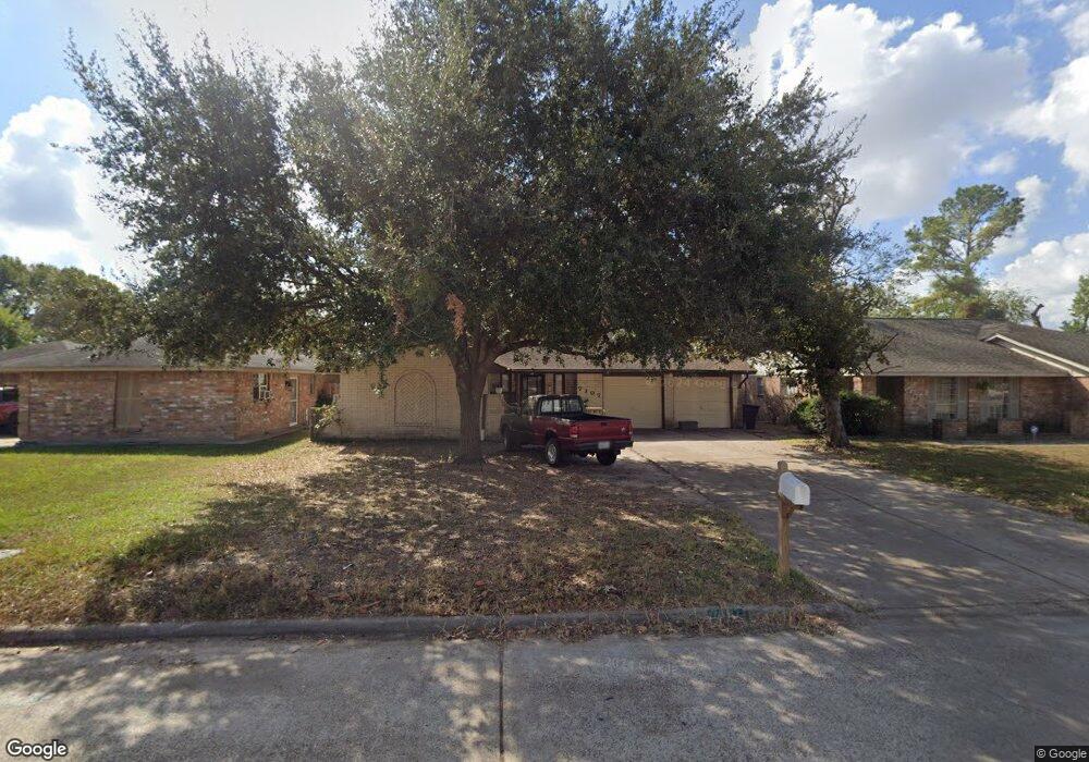 7107 Yellow Pine Dr, Houston, TX 77040 - photo 1