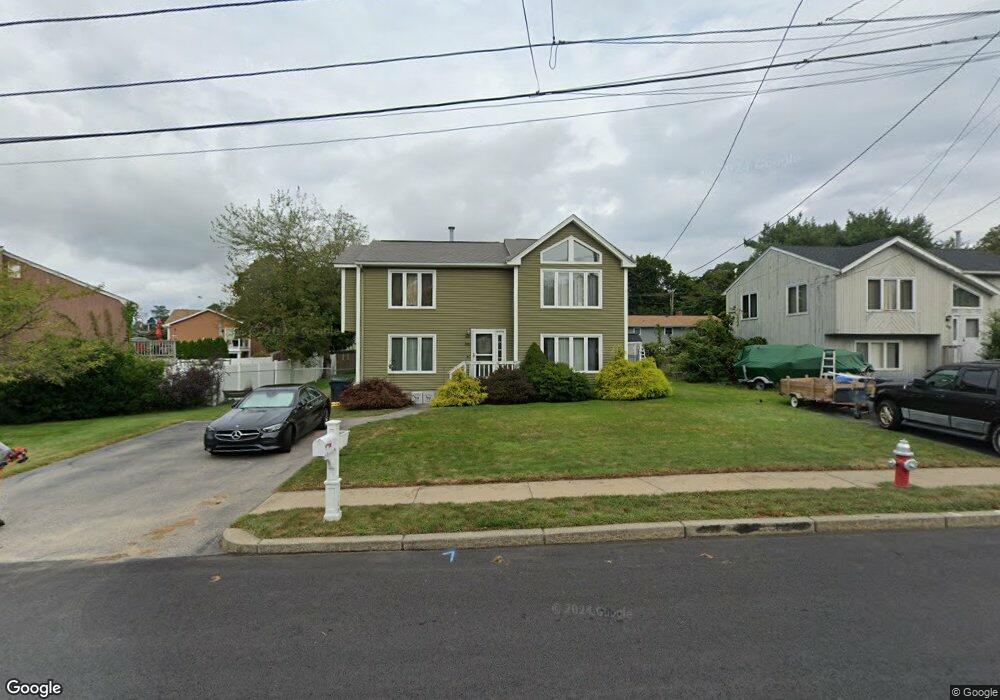 38 Stephanie Ct, Warwick, RI 02889 - photo 1