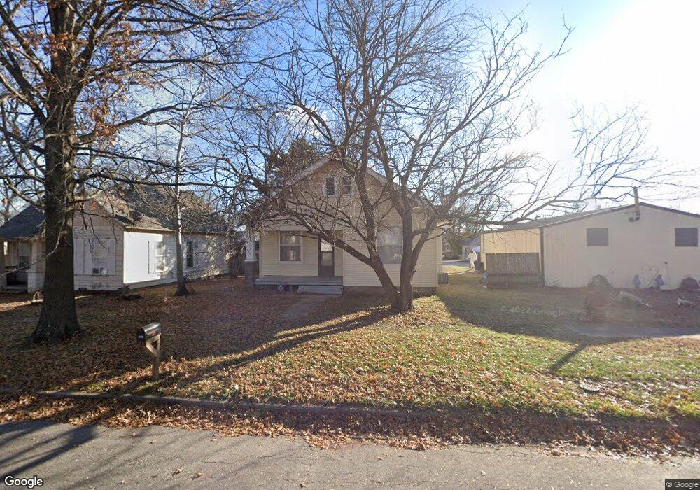 2220 Clark Ave, Parsons, KS 67357 - photo 1