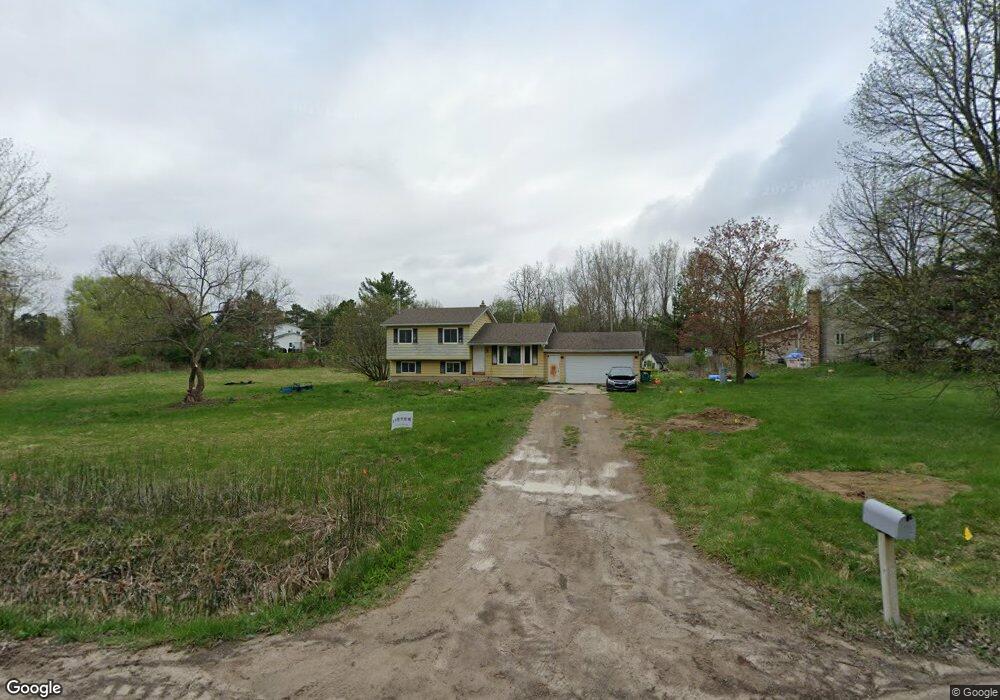 10344 Hill Rd, Swartz Creek, MI 48473 - photo 1