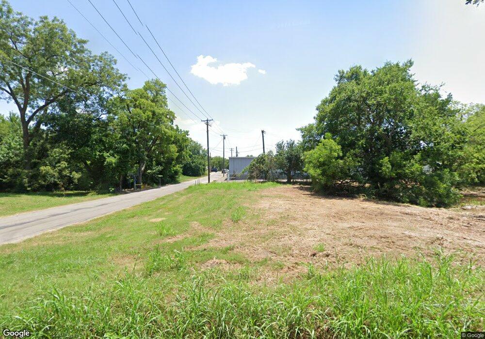 420 E 5th St, Bonham, TX 75418 - photo 1
