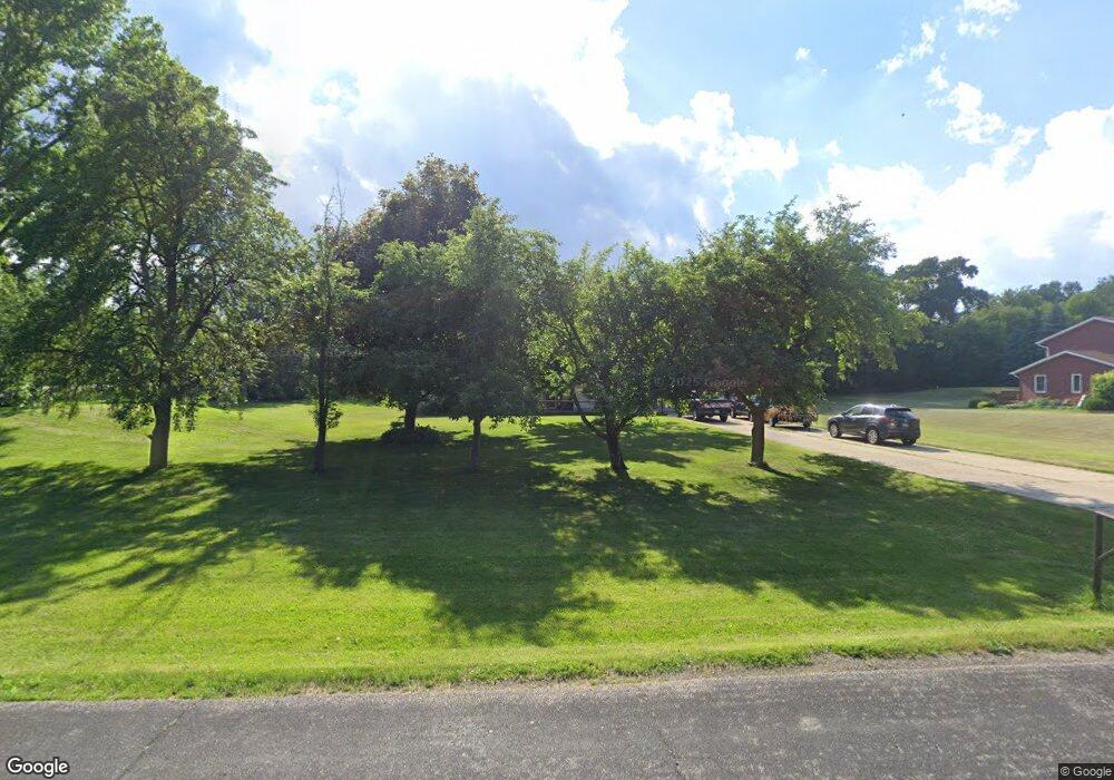 W257N5621 North Hill Dr, Sussex, WI 53089 - photo 1