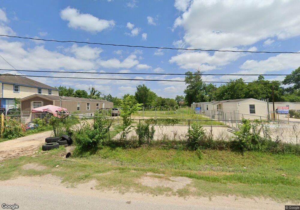 2437 Trenton Rd, Houston, TX 77093 - photo 1