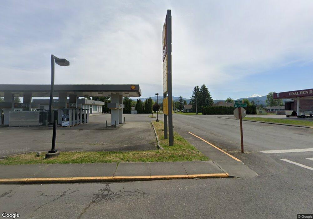 890 Cherry St, Sumas, WA 98230 - photo 1