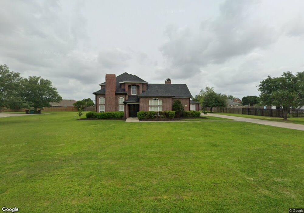 1718 S Crestview Dr, Lake Charles, LA 70605 - photo 1