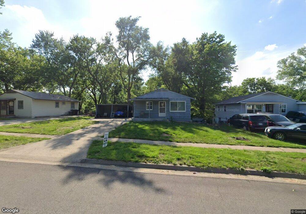 3717 S Humboldt St, Topeka, KS 66609 - photo 1