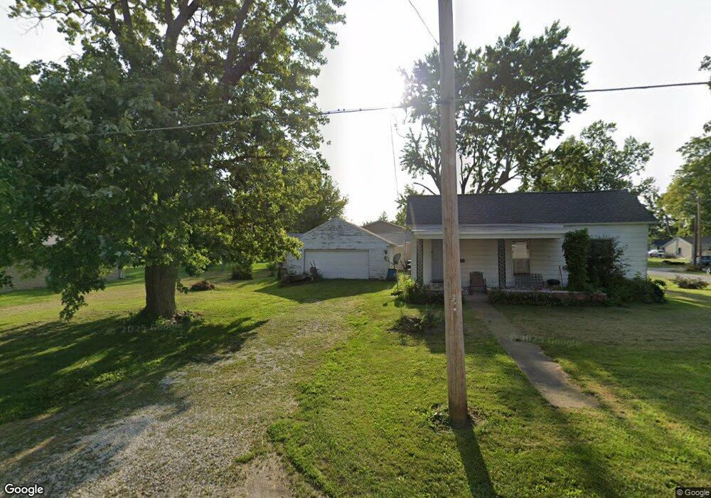 200 S Carico St, Tuscola, IL 61953 - photo 1