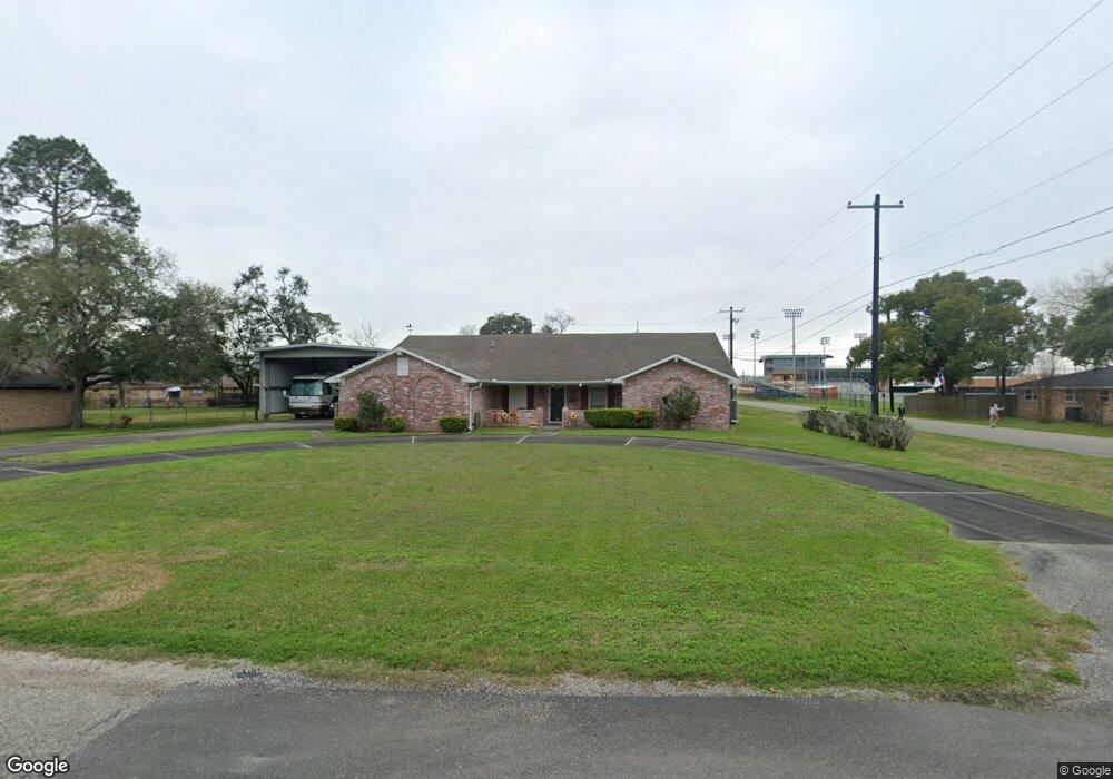 1300 Highland Dr, Alvin, TX 77511 - photo 1