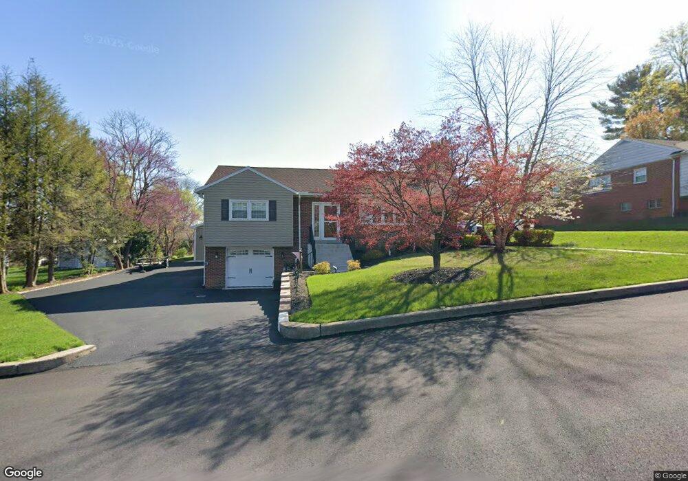 3313 Willow Grove Ave, Reading, PA 19605 - photo 1