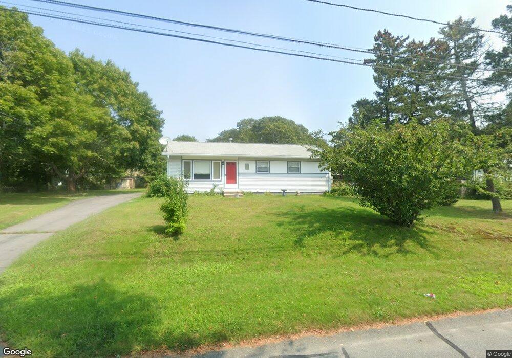 4 Colonial Rd, Buzzards Bay, MA 02532 - photo 1