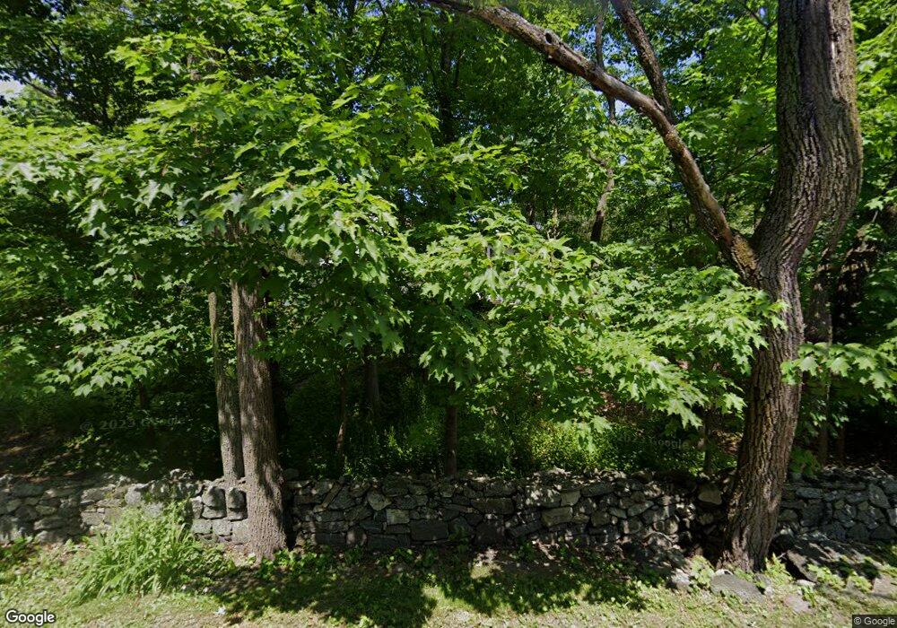 165 Weaver St, Greenwich, CT 06831 - photo 1