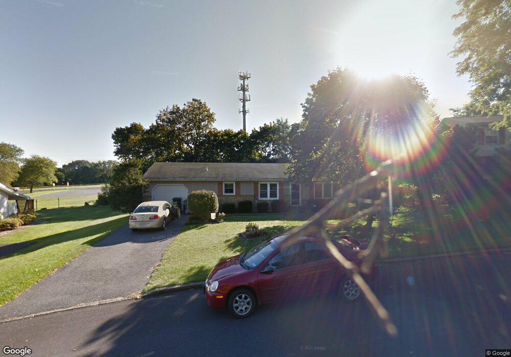 3742 Highland Rd, Schnecksville, PA 18078 - photo 1