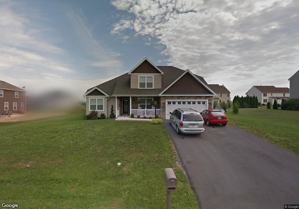 12874 Daybreak Ln, Greencastle, PA 17225 - photo 1