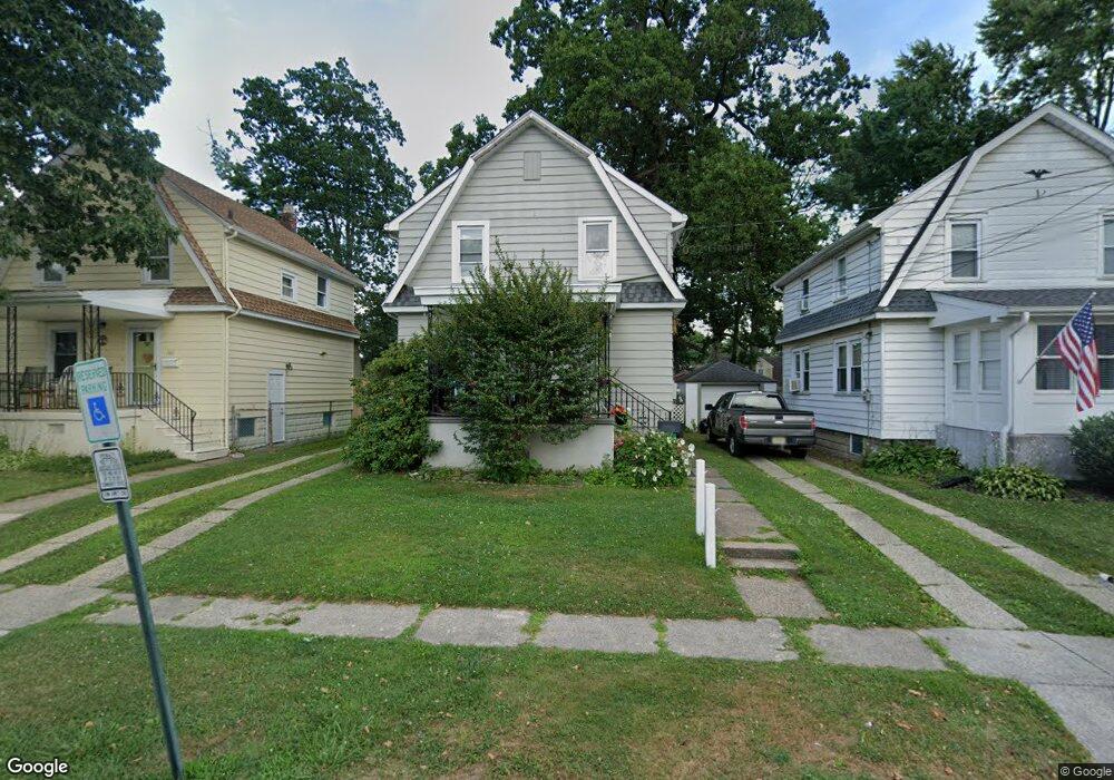 102 W Cedar Ave, Oaklyn, NJ 08107 - photo 1