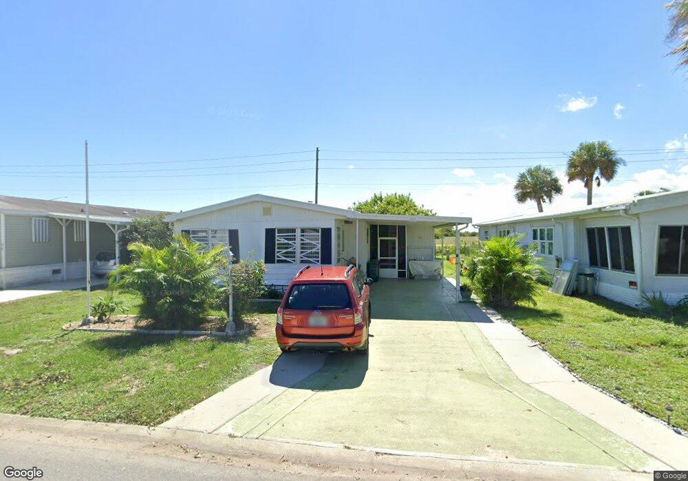 917 Laurel Cir, Sebastian, FL 32976 - photo 1