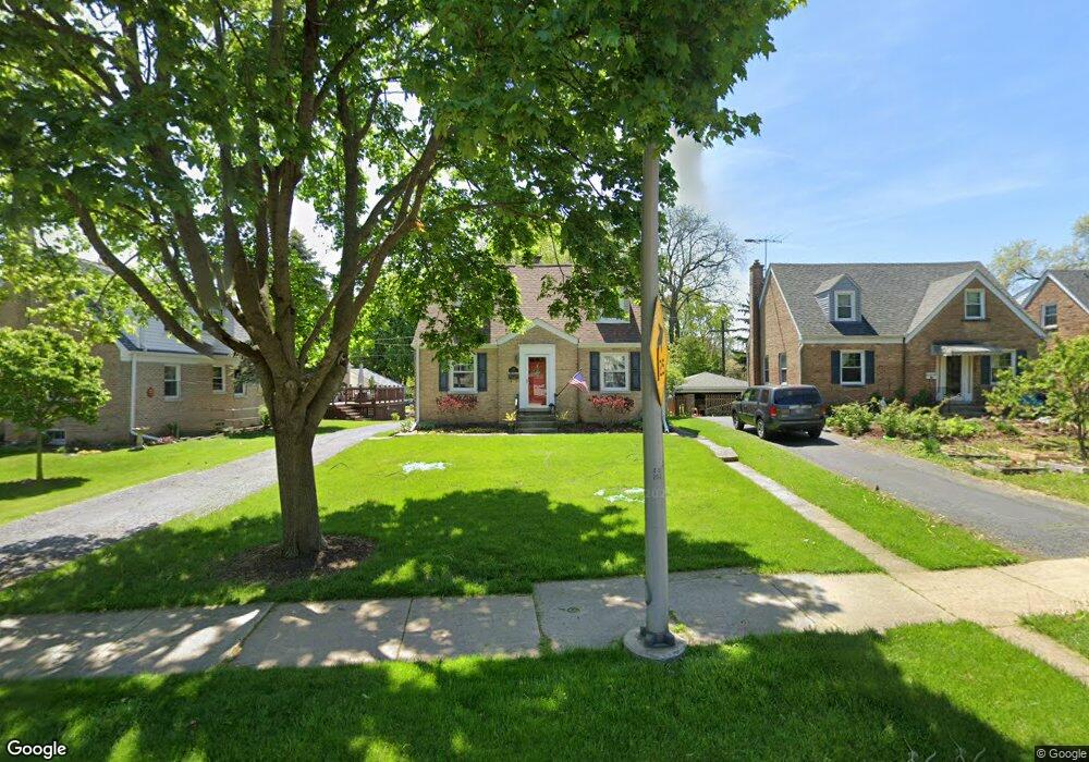 1208 Manchester Rd, Wheaton, IL 60187 - photo 1