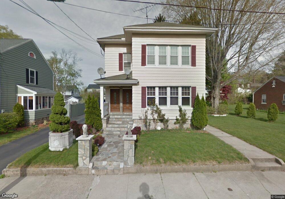 76 Robert St, Waterbury, CT 06710 - photo 1