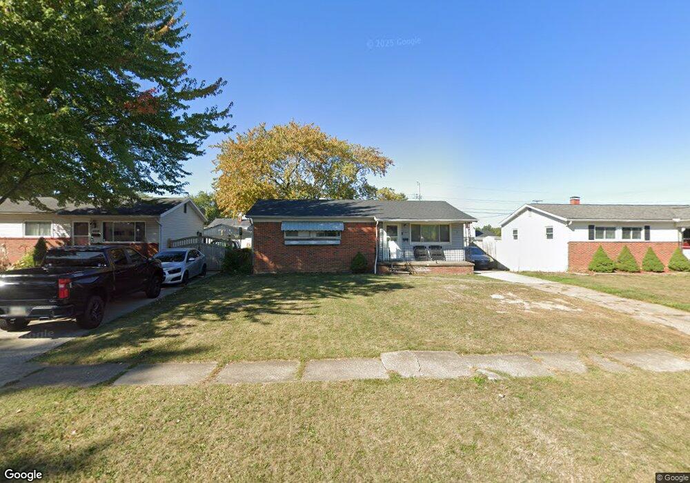 4604 Palm Ave, Lorain, OH 44055 - photo 1