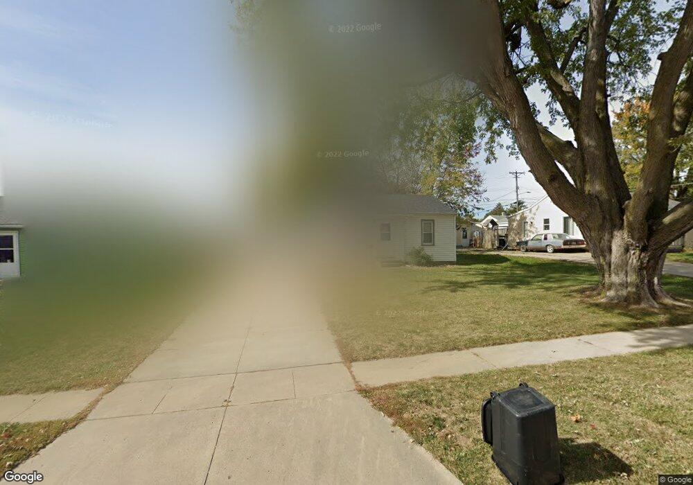 411 E 21st St S, Newton, IA 50208 - photo 1