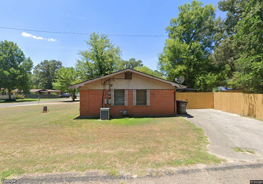 927 Doyle St, Longview, TX 75601 - photo 1