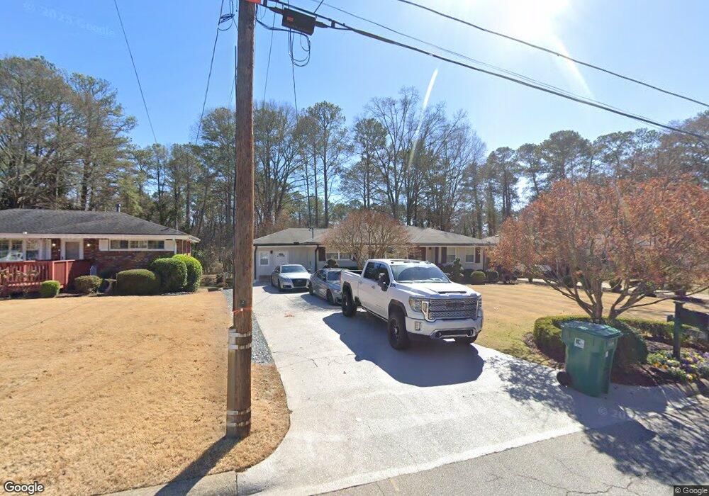 864 Lake Ct SE, Smyrna, GA 30082 - photo 1