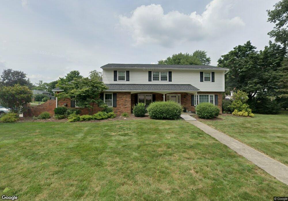 1040 Spring Grove Ln, Columbus, OH 43235 - photo 1