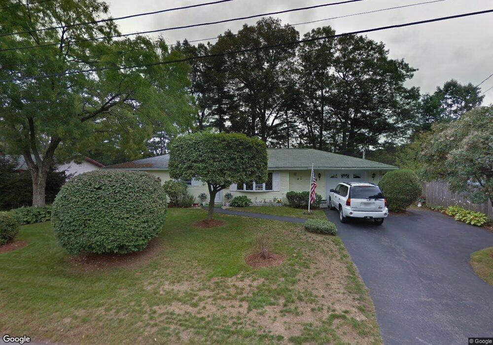 5 Fenway Dr, Framingham, MA 01701 - photo 1