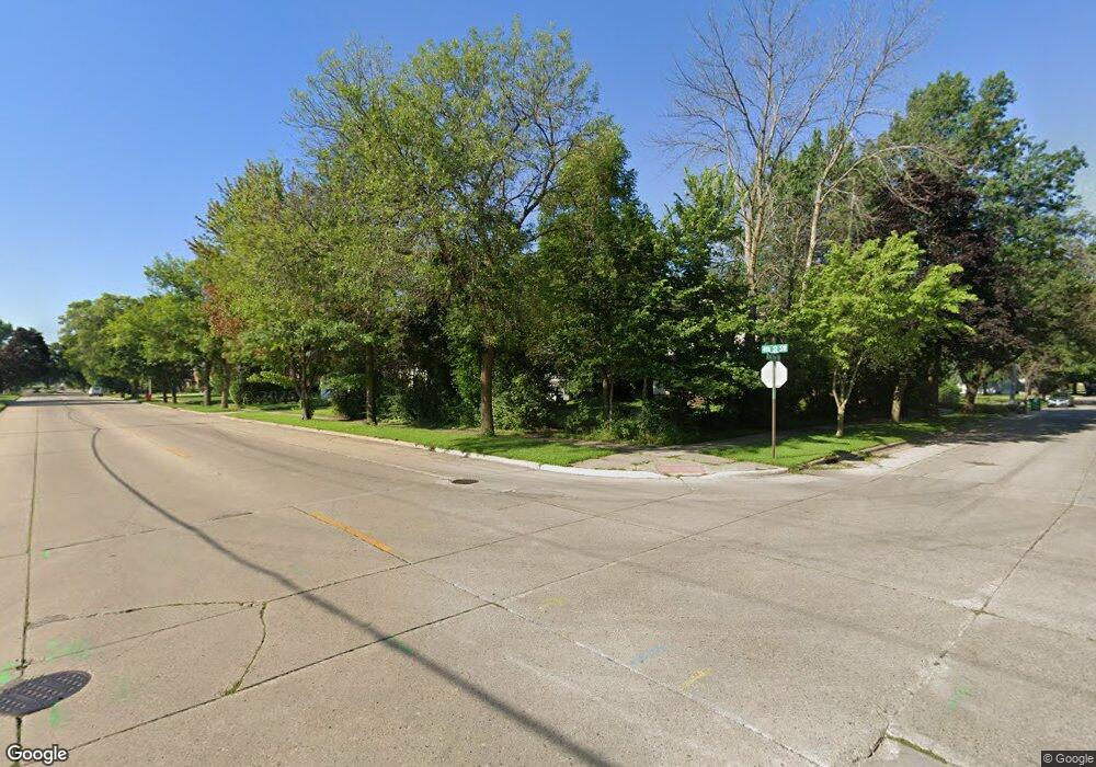 304 4th St SW, Austin, MN 55912 - photo 1