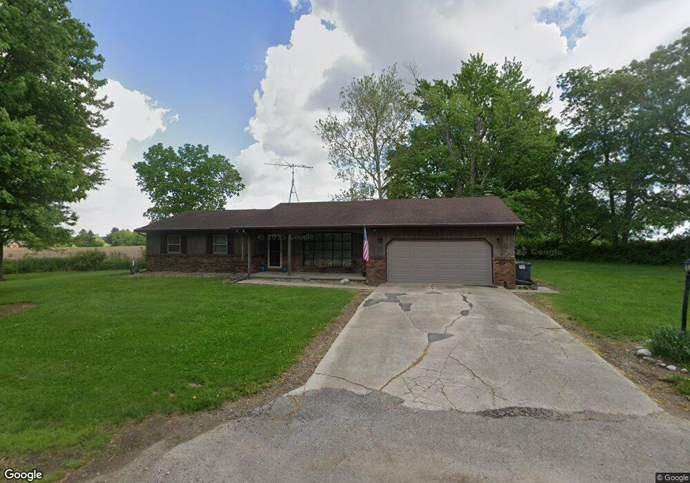 213 Lakewood Dr, Camargo, IL 61919 - photo 1